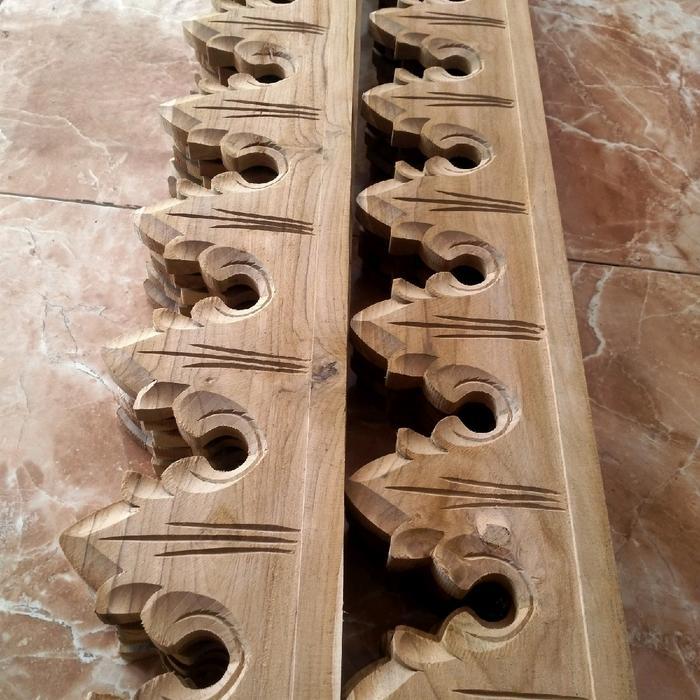 papan kayu lisplang jati ukir