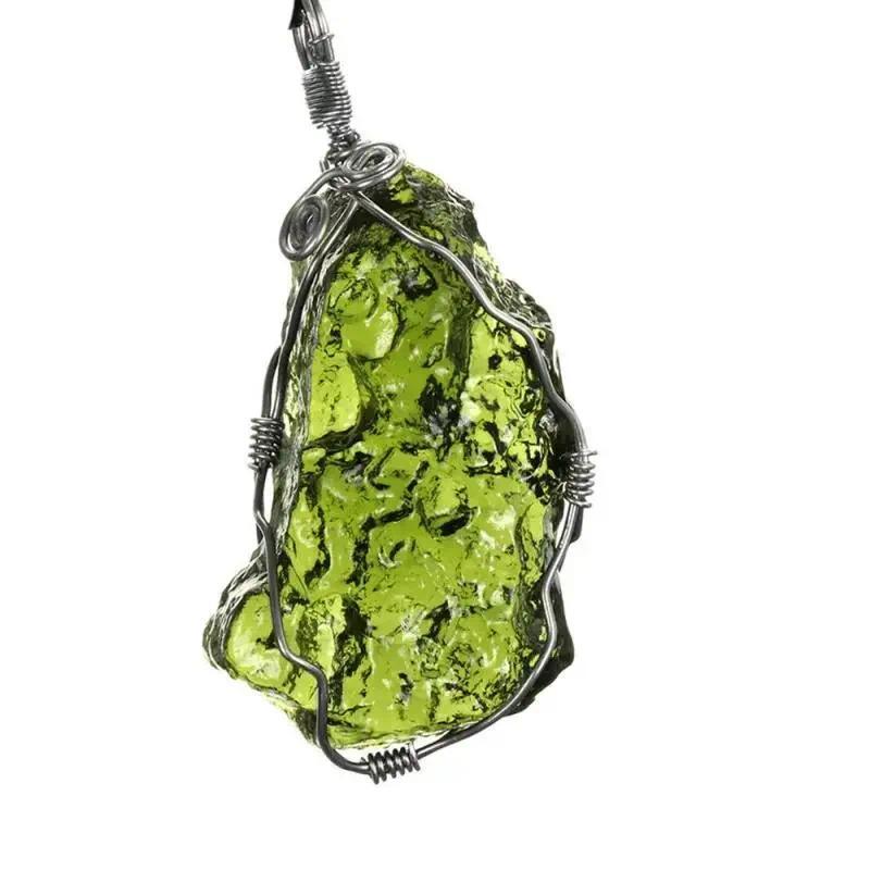 1020g Quality Natural Moldavite Green Aerolites Crystal Stone for Pent Energy Apotropaic Czech Meteo