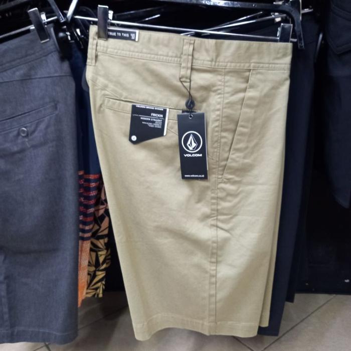 VOLCOM ORIGINAL CELANA PENDEK PRIA