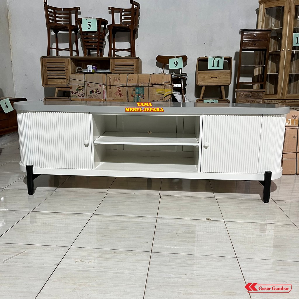 MEJA TV MINIMALIS PUTIH DUCO MOTIF SALUR UNIK - RAK TV MINIMALIS BERGARIS KAYU JATI  BERKUALITAS