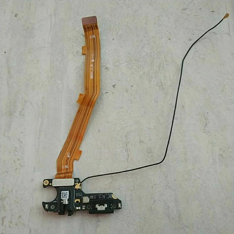 Fleksibel Board Cas Bekas ORI Oppo A3s CPH1853