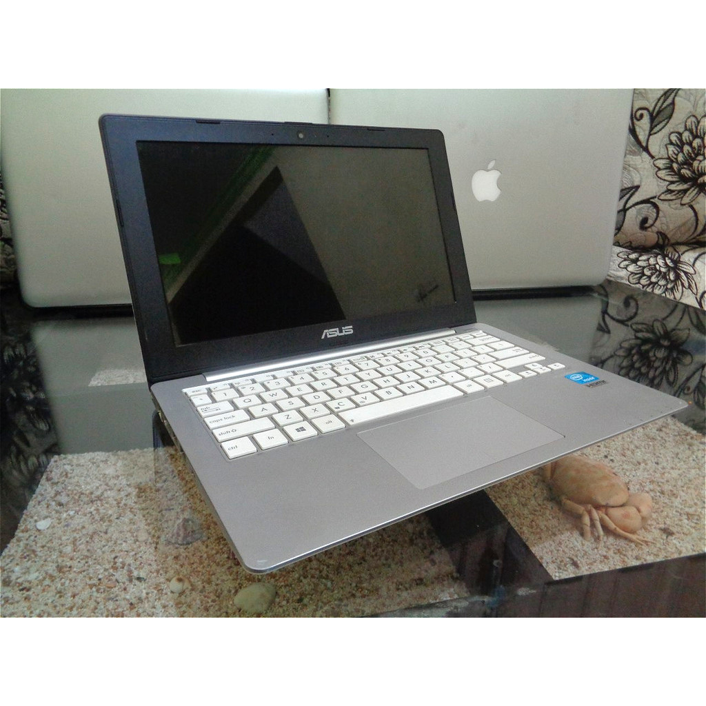 Laptop 4Gb Asus vivobook X201e slim tipis ringan windows 10 Promo 1.1