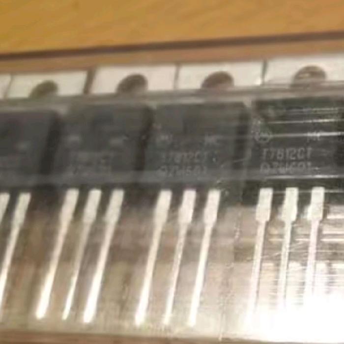 IC Regulator 7812 MC7812 MC 7812 & 7912 MC7912 MC 7912 ON Motorola NOS NEW....