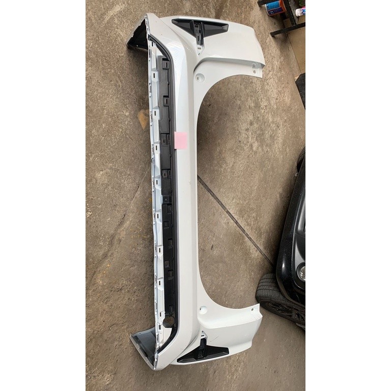 Bumper belakang avanza veloz 2022 2023