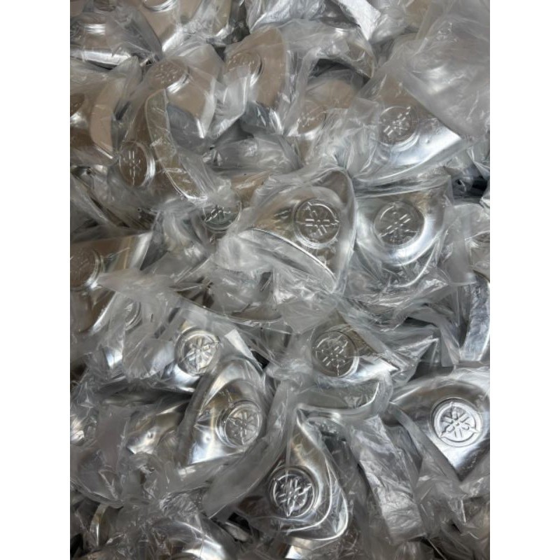 panel logo emblem Yamaha Fiz r fizr vega lama chrome crome JAYA MOTOR PARTS A1