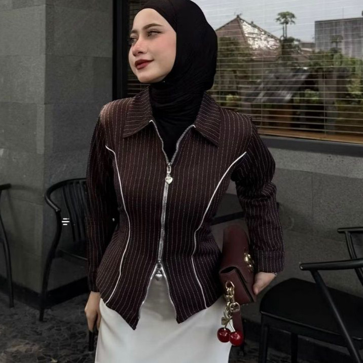 OC - DYFFA Zipper Shirt Salur Fitted Korea Style