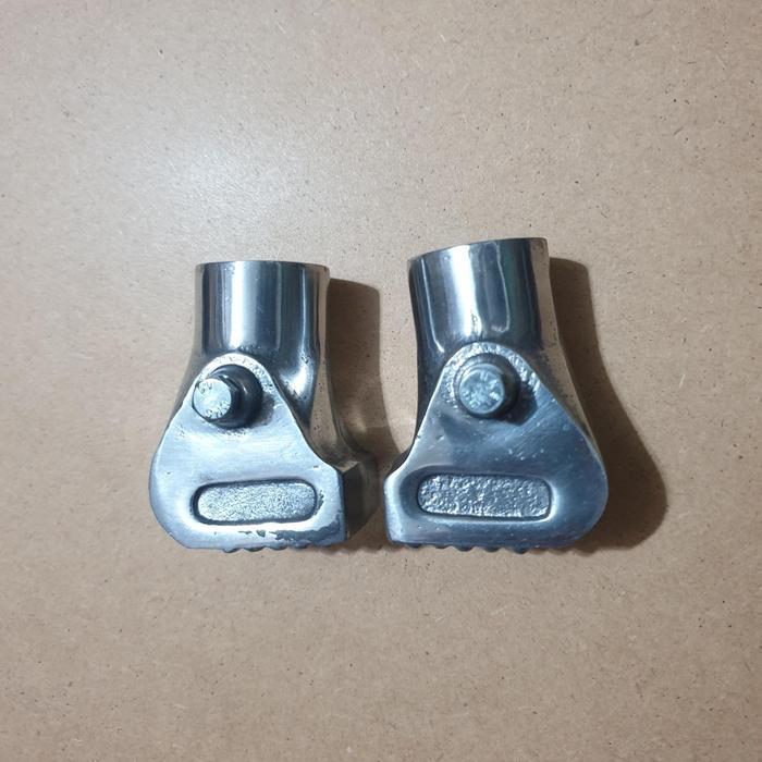 Sepatu Standar Robot Chrome Vespa Super Sprint PS PX Excel Sepatu Standar Tengah Chrome