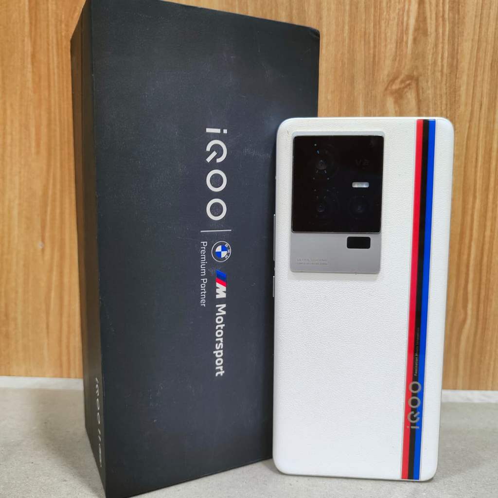 IQOO 11 5G Ram 16GB Rom 256GB ( Second )