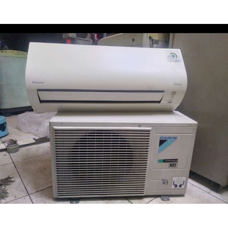 AC SECOND DAIKIN 1/2PK INVERTER +PASANG