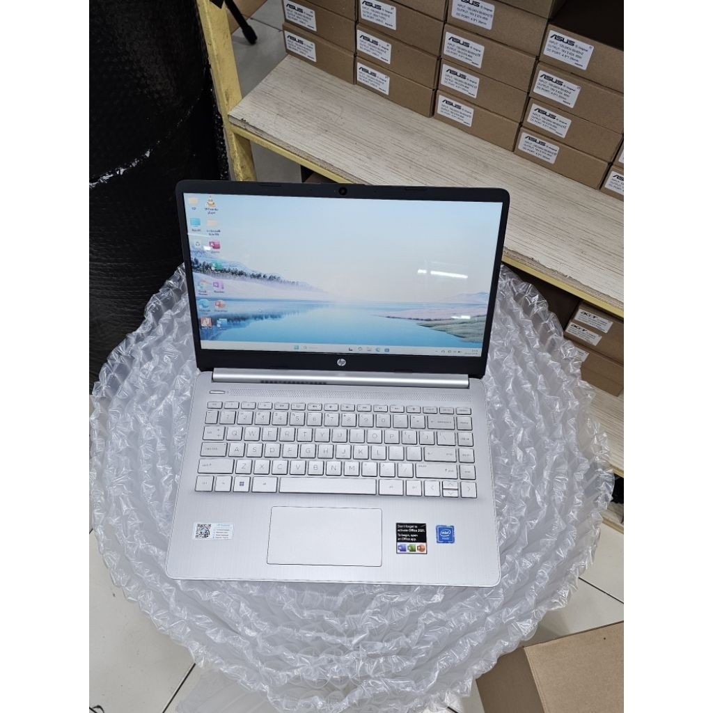 LAPTOP HP 14S-Dq0510TU INTEL CELERON N4120 RAM 4GB SSD 256GB KEYBOARD BACKLIGHT SLIM TERBARU