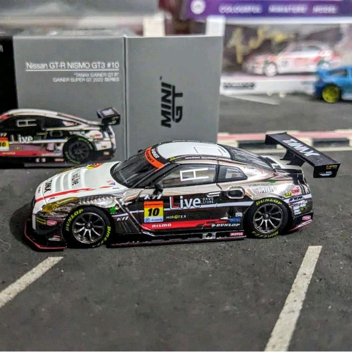 Diecast Mini GT Nissan Skyline GTR R35 Nismo GT3 #10 Tanax Gainer GTR no 540 RESTRO