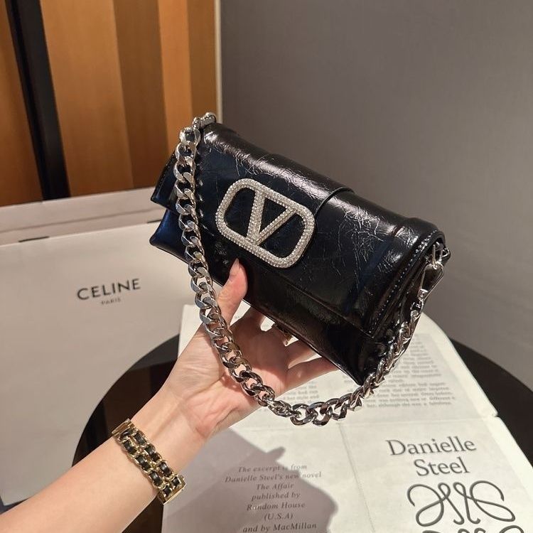 Tas punggung, tas wanita rantai, tas punggung bahu tunggal, tas persegi kecil.