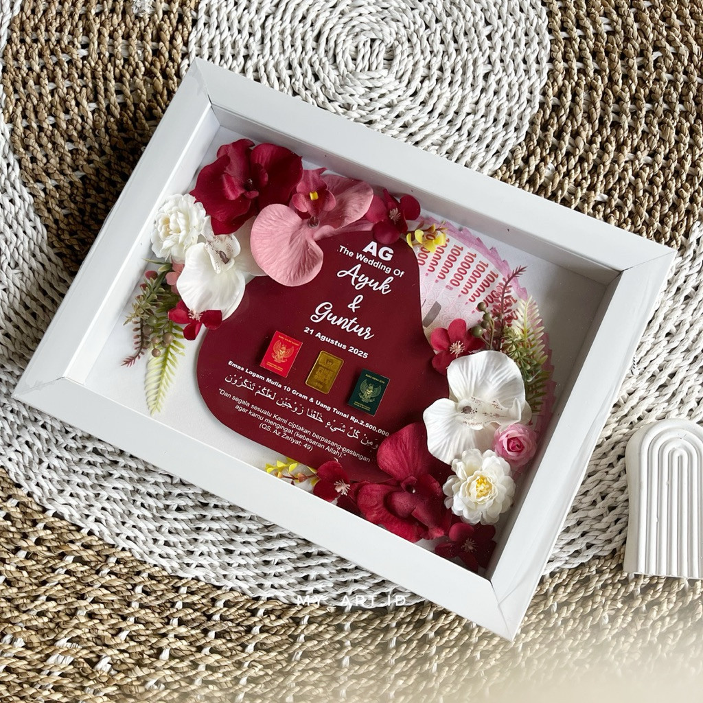 Mahar Pernikahan Akrilik Background Putih Wedding Gift