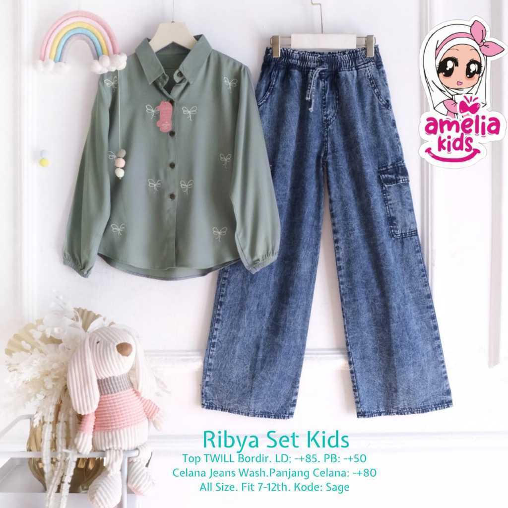 2011     GOLDEN SET KIDS by AMELiA KIDS FASHION