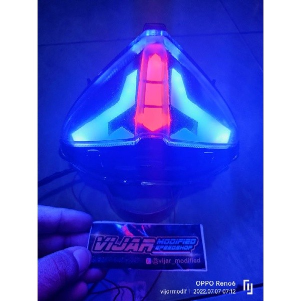 stoplamp new cb150r 3in1 custom pnp / stoplamp new cb150r custom 3in1 / stoplamp new cb150 3in1 sein