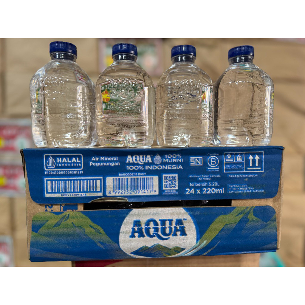 Aqua botol 220ml @ 24 botol / 1 dus