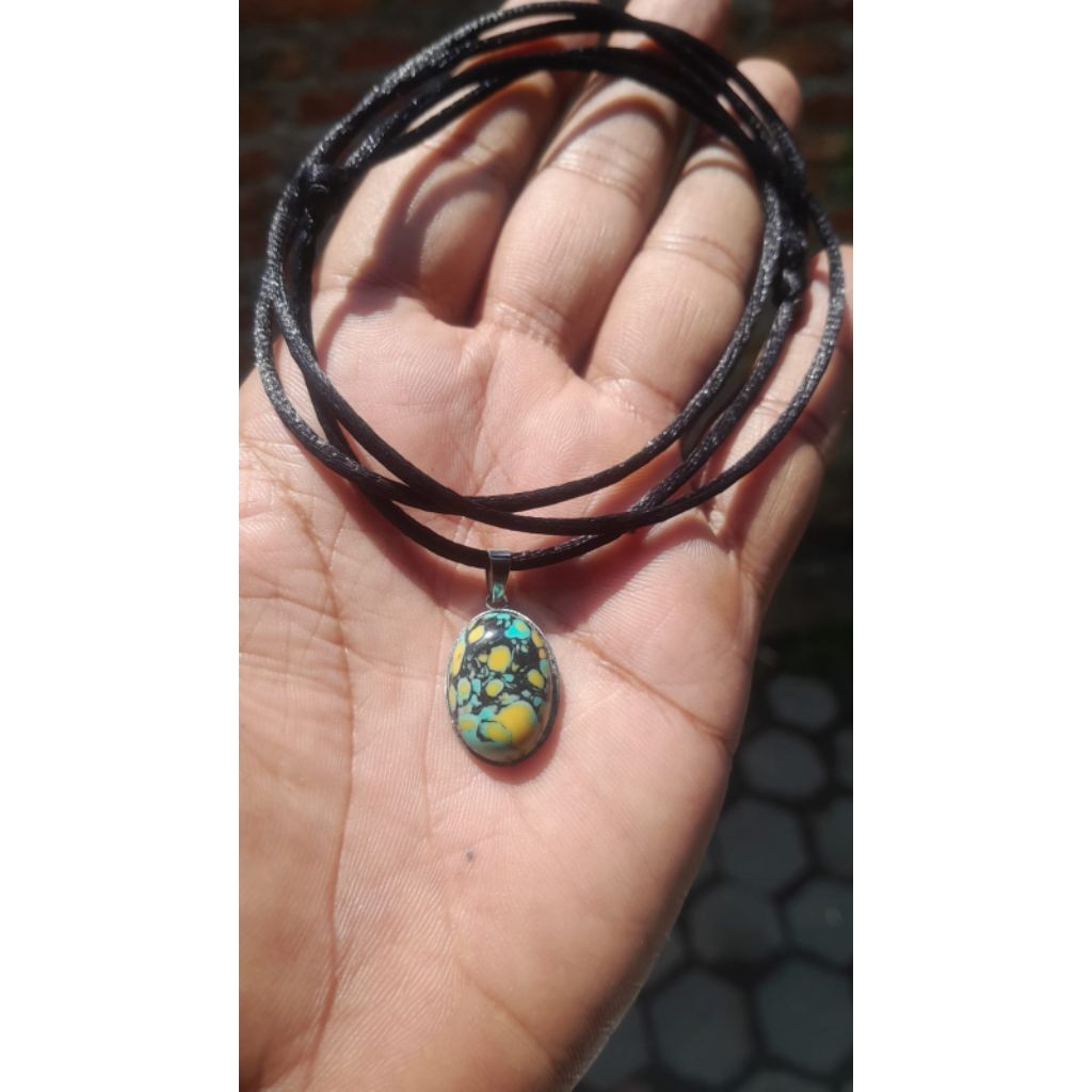 kalung liontin batu  pirus tibet ceplok kuro.