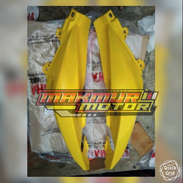 Cover body belakang Xmax 250 kuning sepasang original ygp