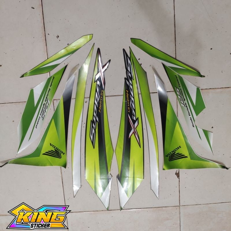STRIPING LISTBODY STIKER POLET HONDA SUPRA X 125 HELM IN 2011 HITAM HIJAU