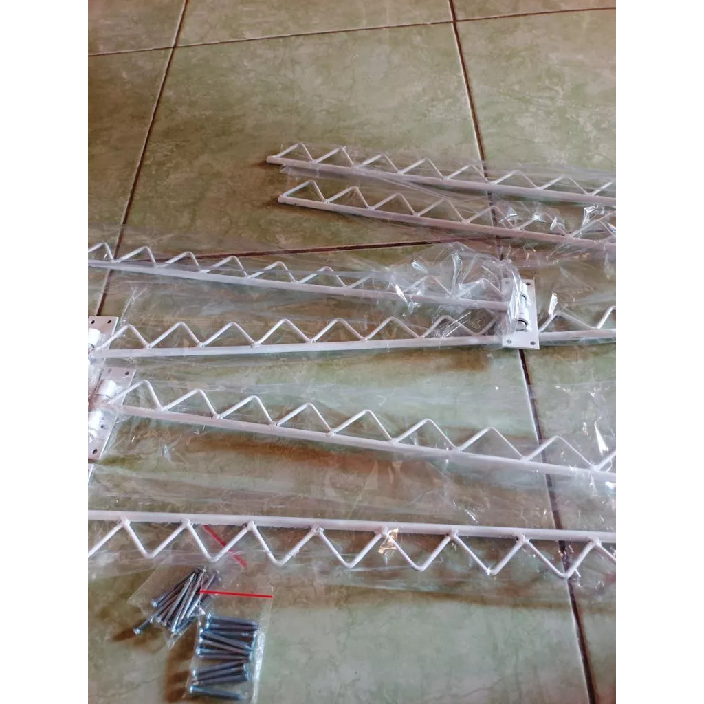 gantungan jemuran baju lipat / gantungan hanger lipat/ gantungan tempel dinding lipat