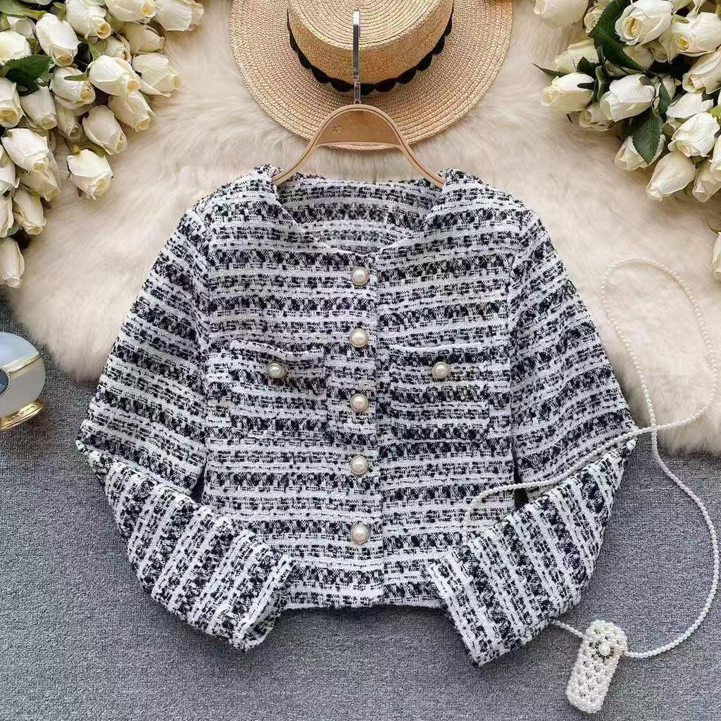 Kemeja Outer Hitam Kondangan Wanita Kekinian Oversize Aesthetic Korean Style Outer Crop Top Lengan P