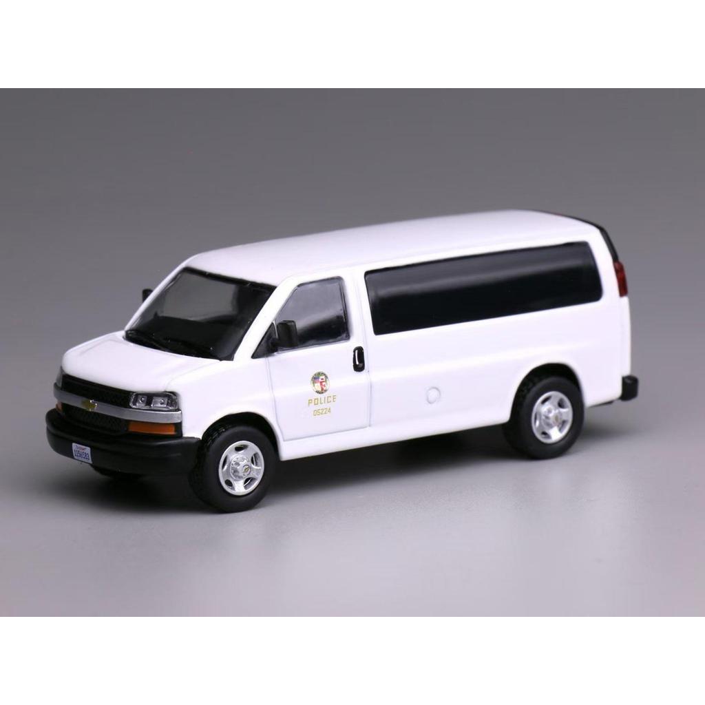 596 Chevrolet Express Van Skala 1:64 Miniscale