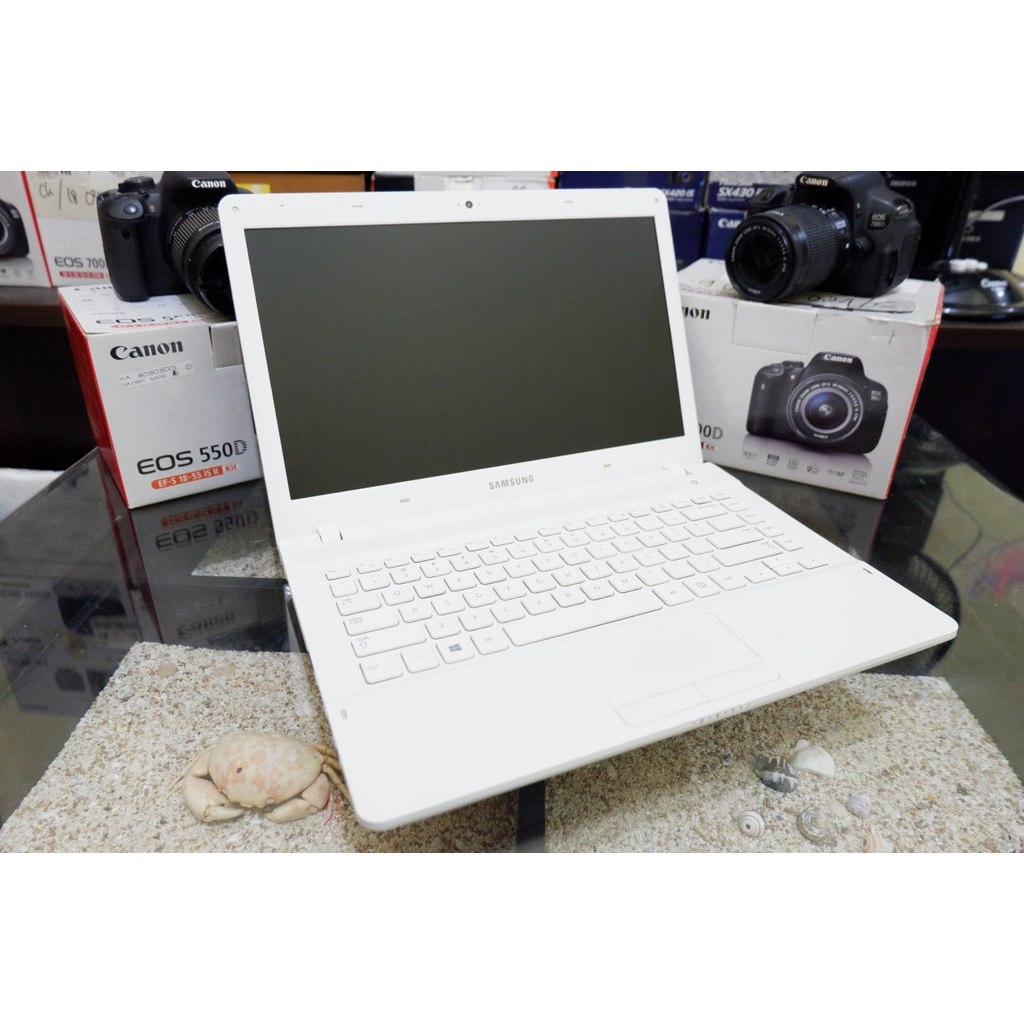 Samsung 275 AMD E1 RAM16GB SSD512GB Windows 10 Laptop Mahasiswa Laptop kerja office terbaru Laptop z