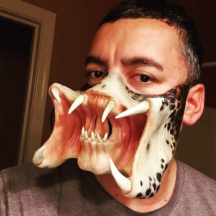 3D Predator Mask with Sharp Teeth Latex Small Mouth Mask Halloween Horror Alien Half Face Prop
