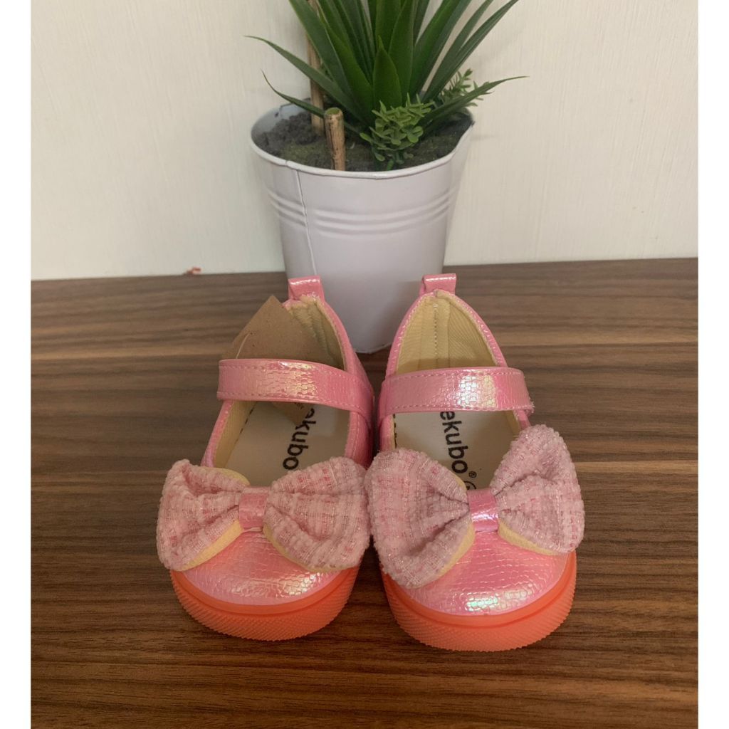 Ekubo Sepatu Bayi Perempuan Bunyi  Pink Glitter - Imut & Berkilau J-424
