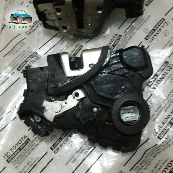 Door lock pintu depan Toyota Innova ORIGINAL best