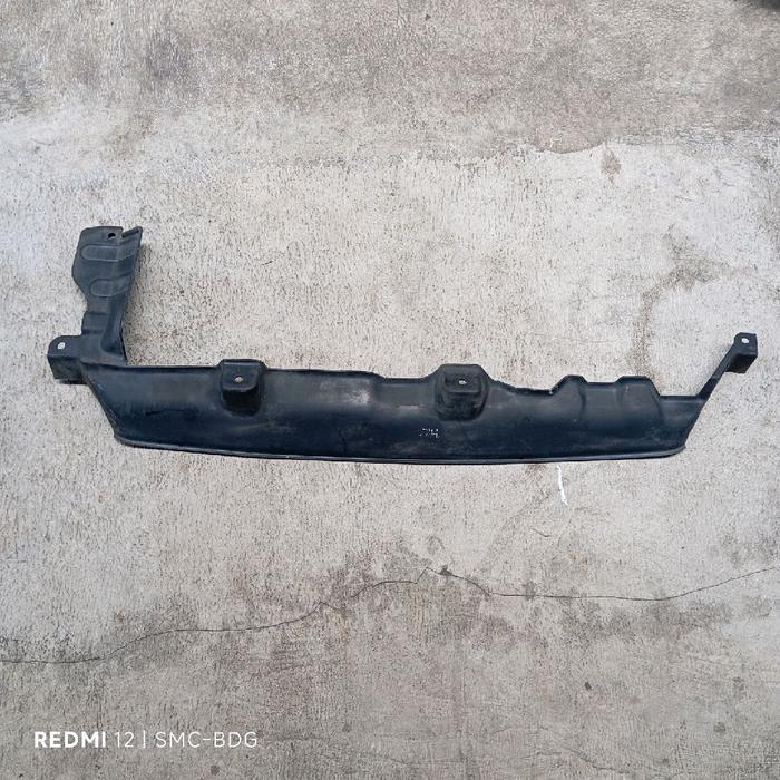 cover tutup saluran udara bumper bemper depan bawah untuk radiator mitsubishi galant hiu 1997-2003 c