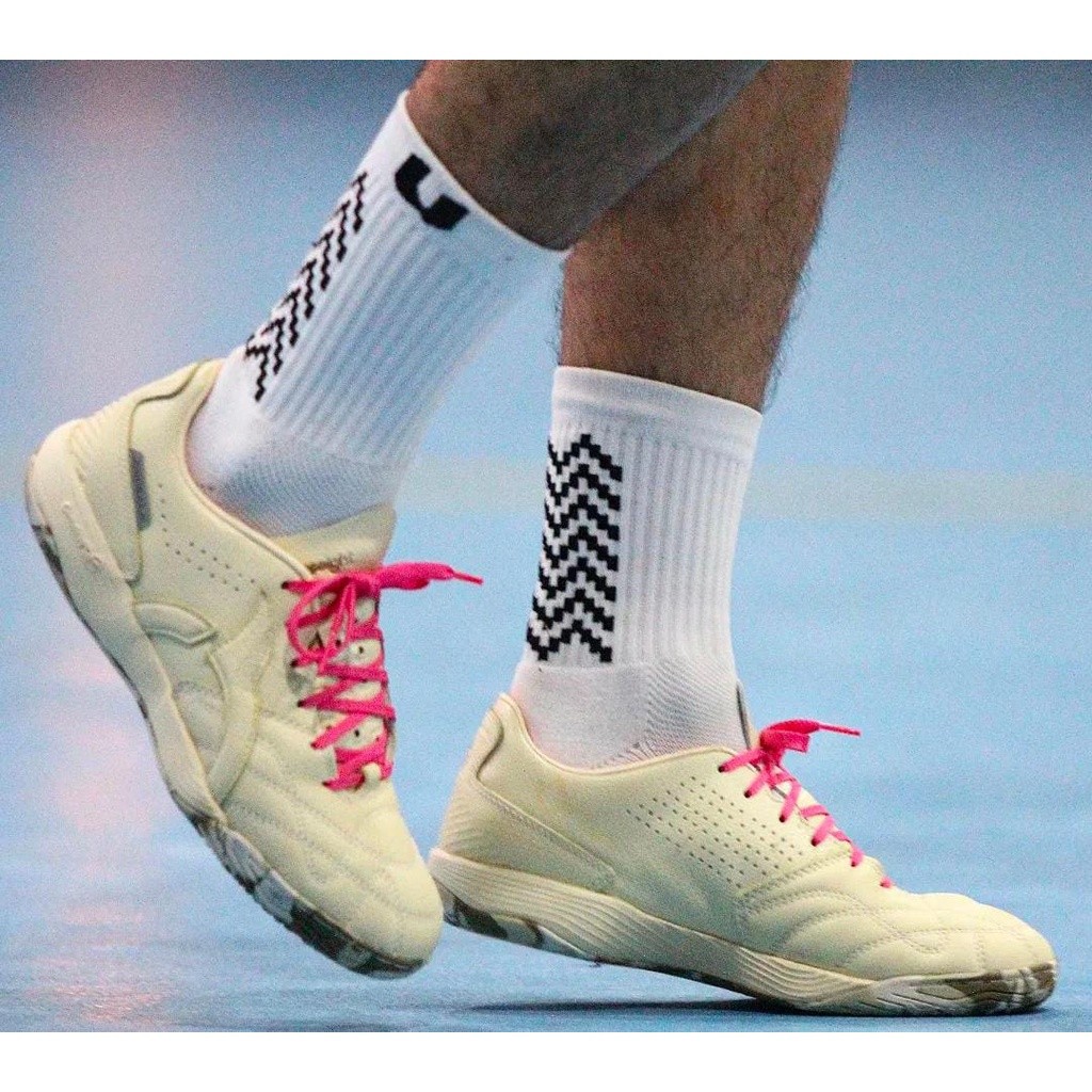 CMS - Kaos Kaki Futsal Sepak Bola Pendek ULTRASOX  Hitam Putih