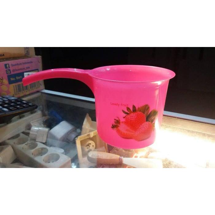 gayung mandi / gayung pvc / peralatan/perlengkapan kamar mandi