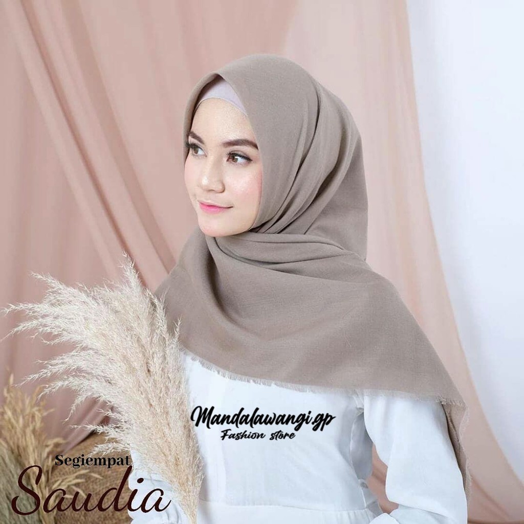 Kerudung Segi Empat Saudia Rawis Polos / Hijab Segi Empat / Kerudung Saudia Rawis