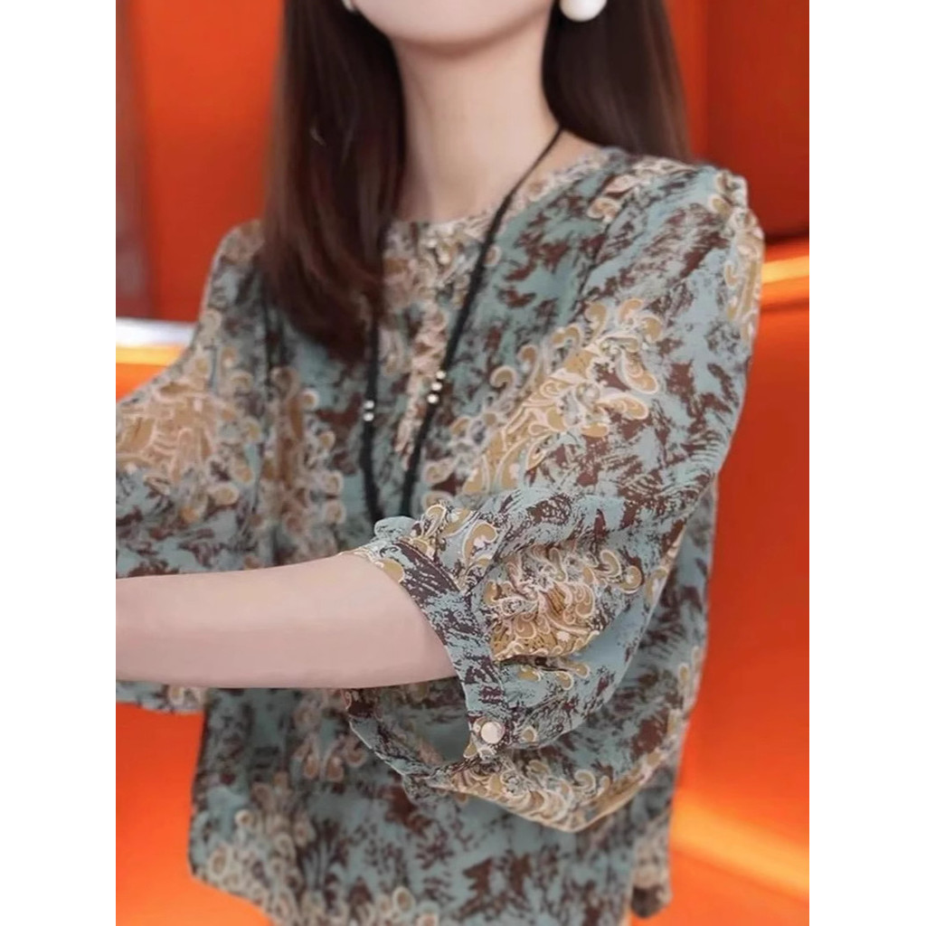 Plus Size Ladies Floral Chiffon Blouse