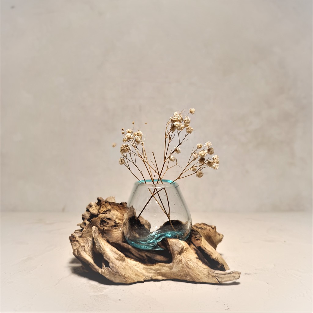 Leolle Mini Vas/ Pot Kaca Tiup di Kayu Driftwood – Kerajinan Bali