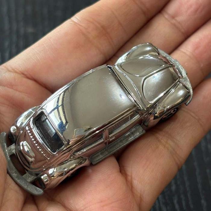 Custom Tomica Volkswagen Beetle Silver Base Japan PStore27