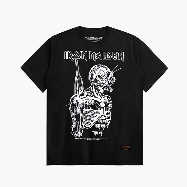 Geoff Max X Iron Maiden - Mecha SS Black | T-Shirt | Kaos | Lengan Pendek | Kaos Pria Wanita
