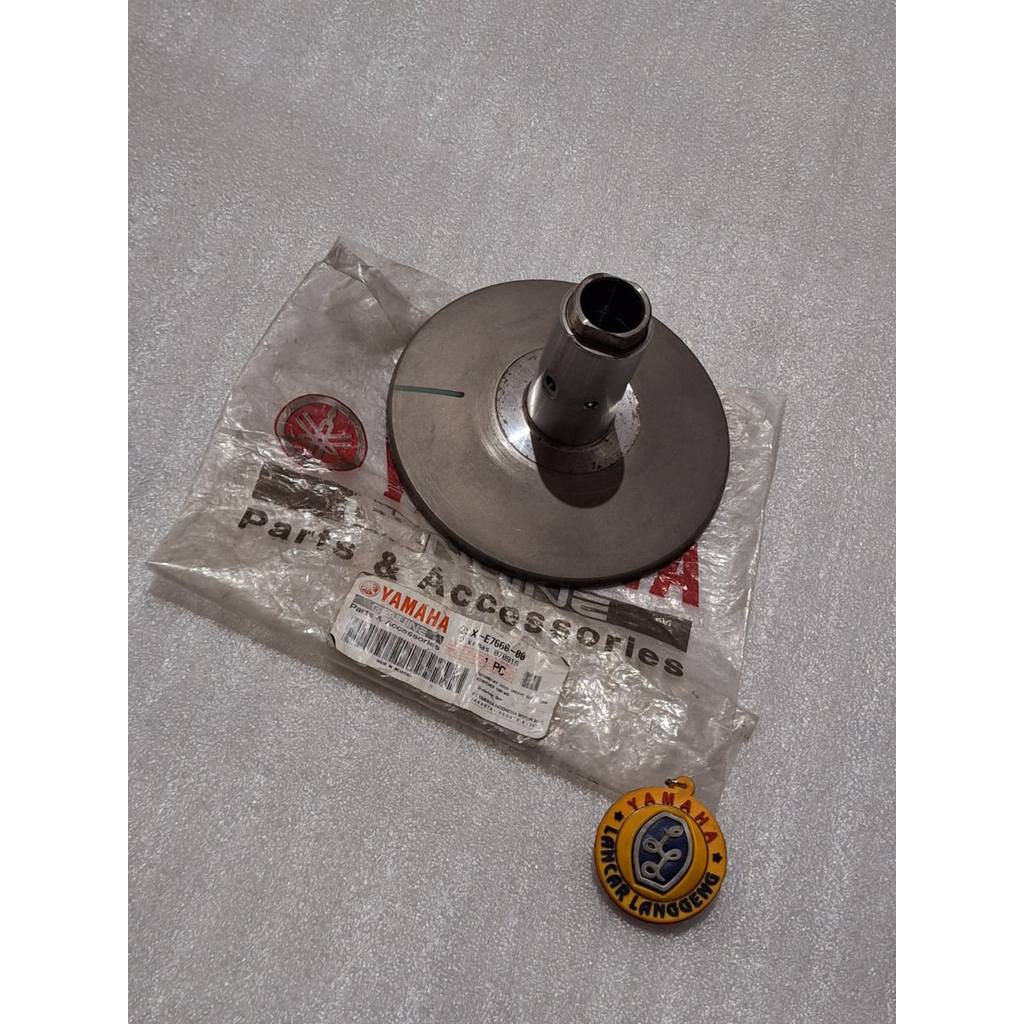 SECONDARY FIXED SHEAVE COMP / PULLY BAWAH / COWO YAMAHA MIO M3 / S / Z ORIGINAL YGP 2SX-E7660-10