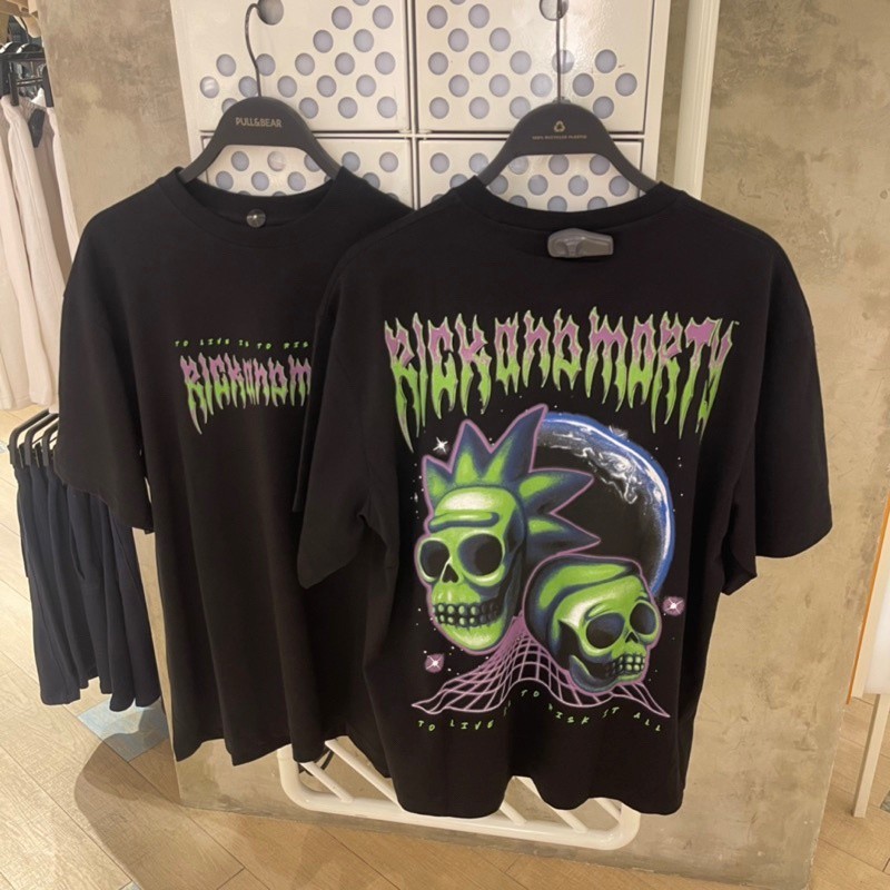 Tshirt Pull and Bear Man Rick n Morty jastip jasa titip  /