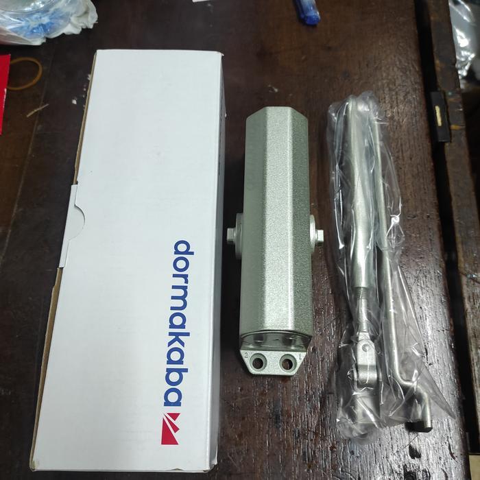 Door closer dorma ts 77