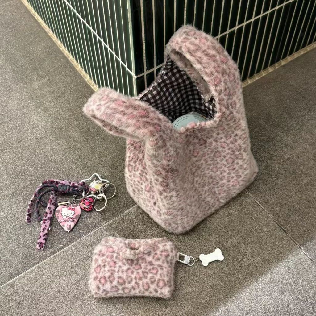 Tas Kecil Genggam Cetak Macan Tutul Ungu Gaya Korea Tas Plush Kotak Niche Tas Ember