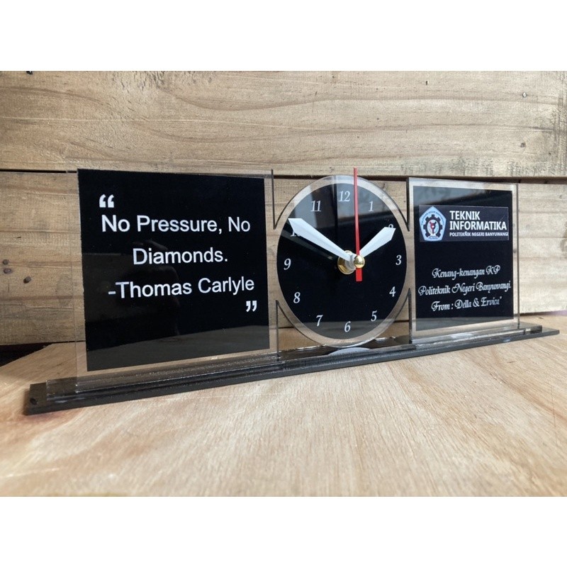 KENANG KENANGAN MAGANG JAM DUDUK AKRILIK UNTUK PKL