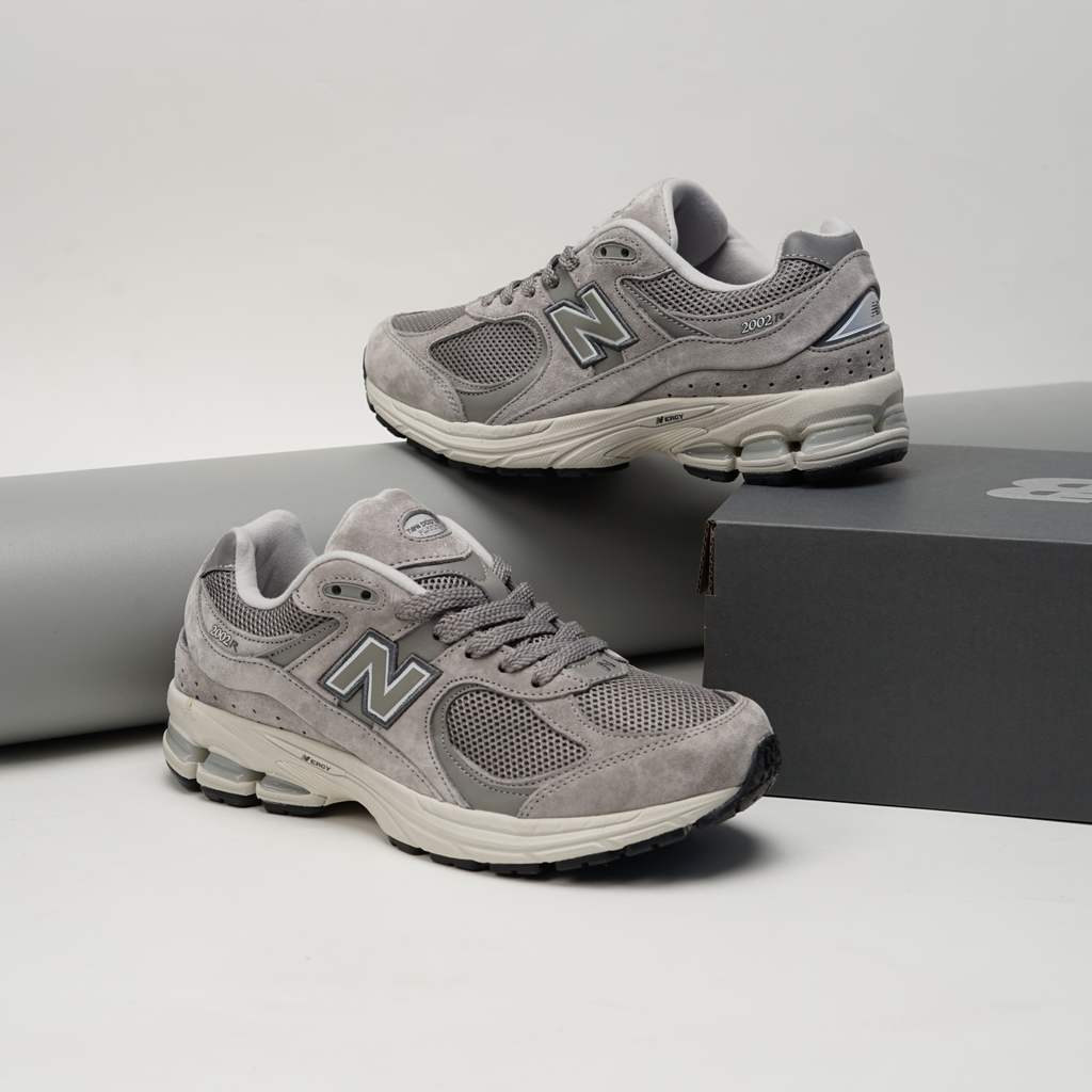 New Balance 2002R Marblehead