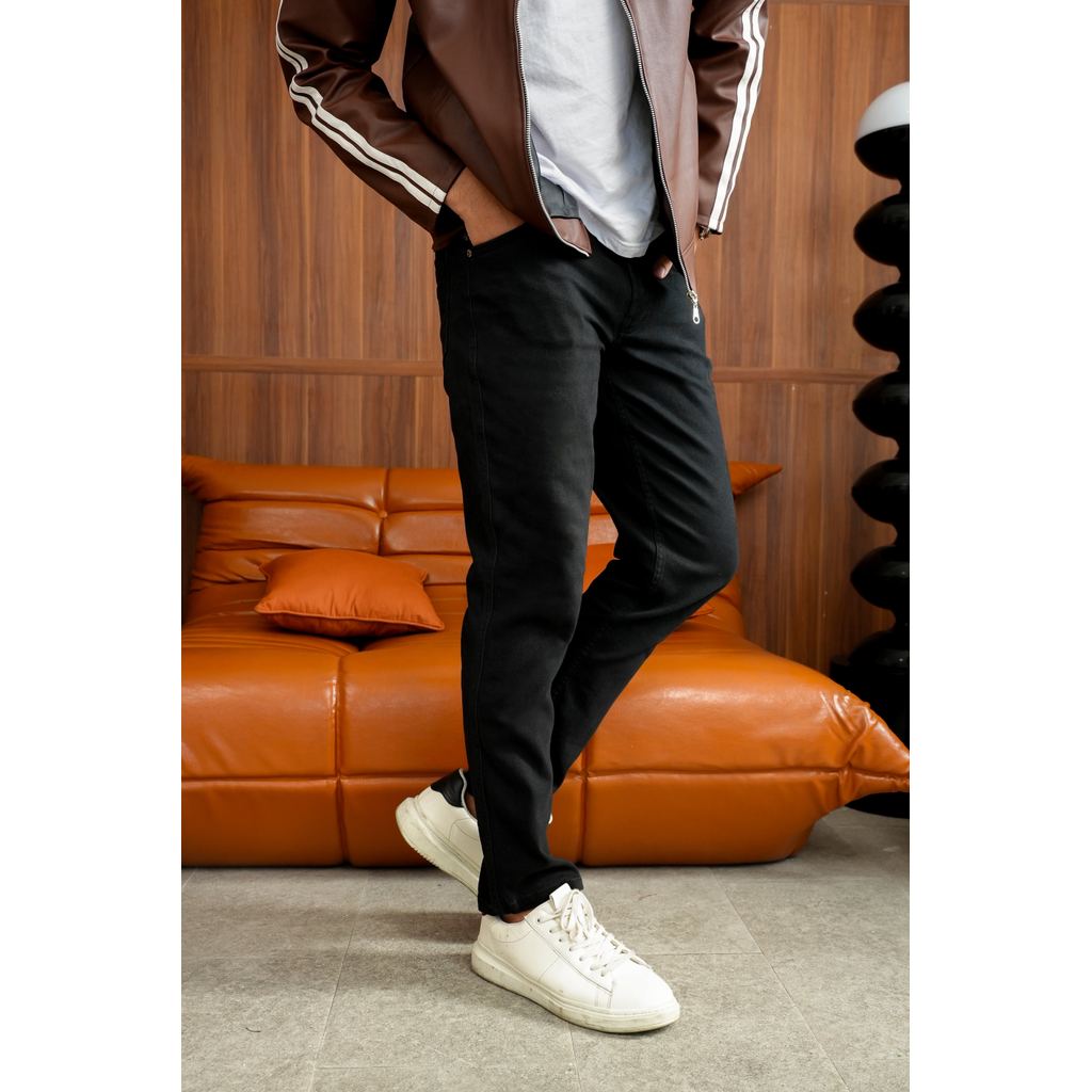 FOREX Celana Jeans Pria Hitam Polos Slim Fit DLSS4289