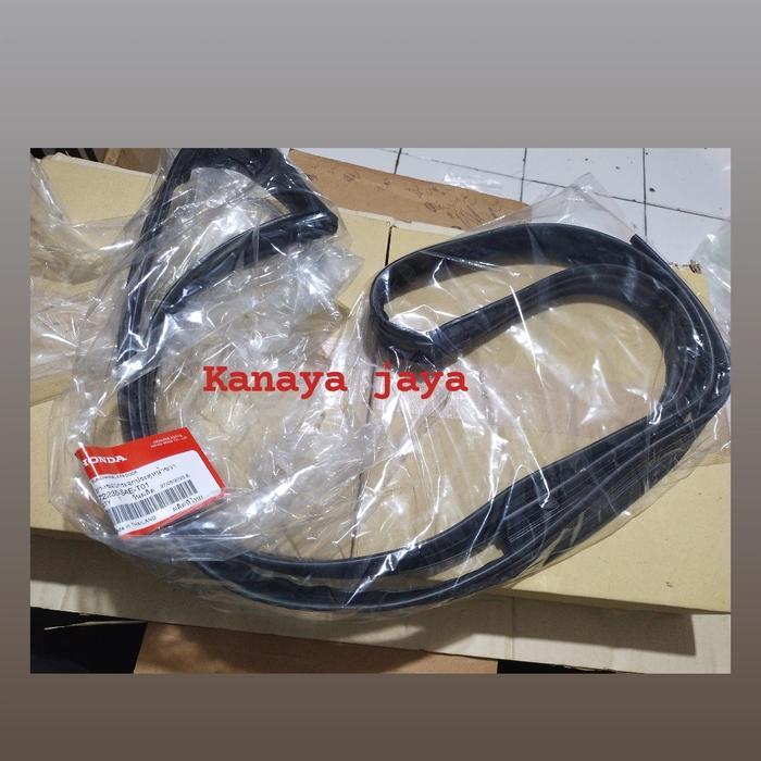 karet jendela mobil pintu kaca ran channel run channel depan kanan jazz 2003 2004 2005 2006 2007 ori