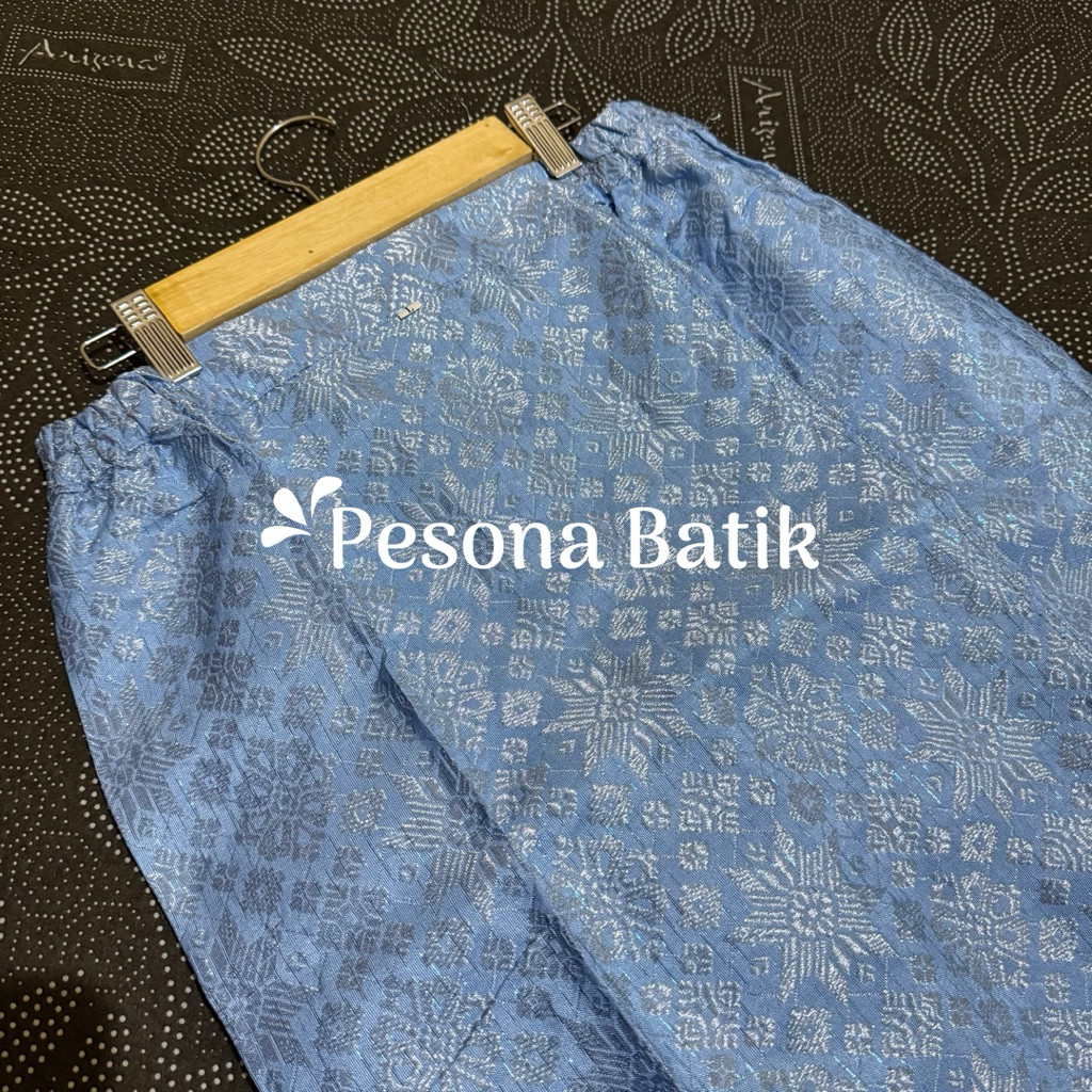 (CasaVista) Rok Songket span karet kiri kanan resleting belakang belah samping bawahan kebaya