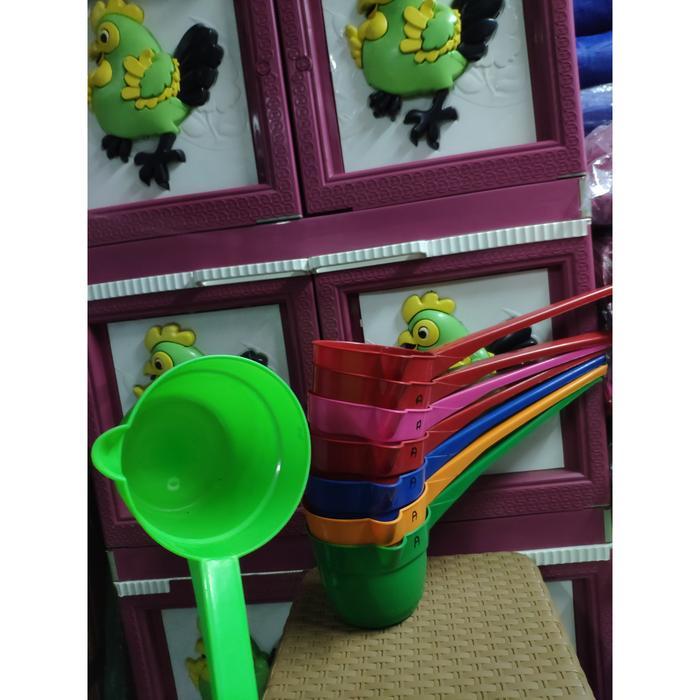 Gayung Mandi - Gayung Plastik Biasa Gagang Panjang - Orange