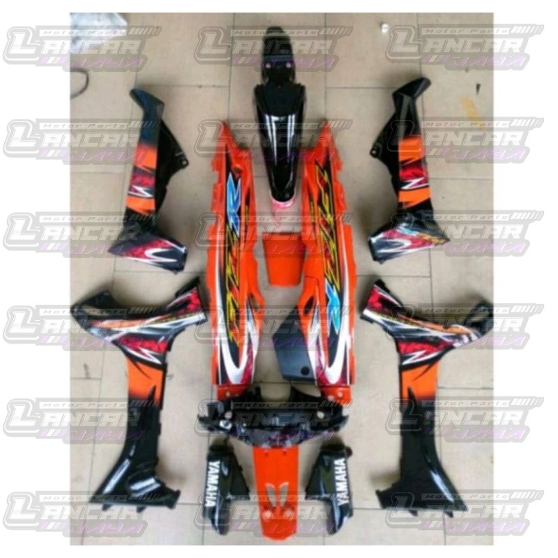 cover bodi Fizr Full set halus bodi Fizr Fiz R Full clutch Orange hitam 2005