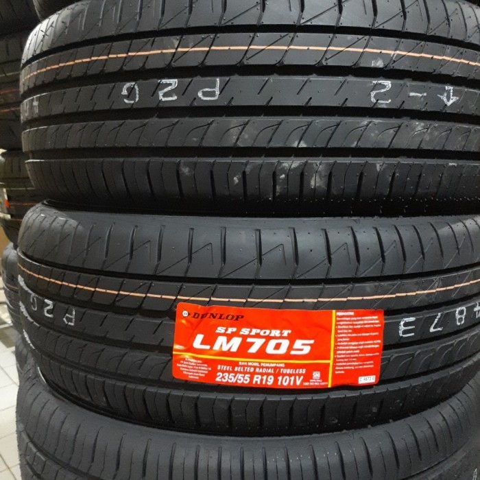 Ban mobil dunlop 235/55 R19 SP SPORT LM705